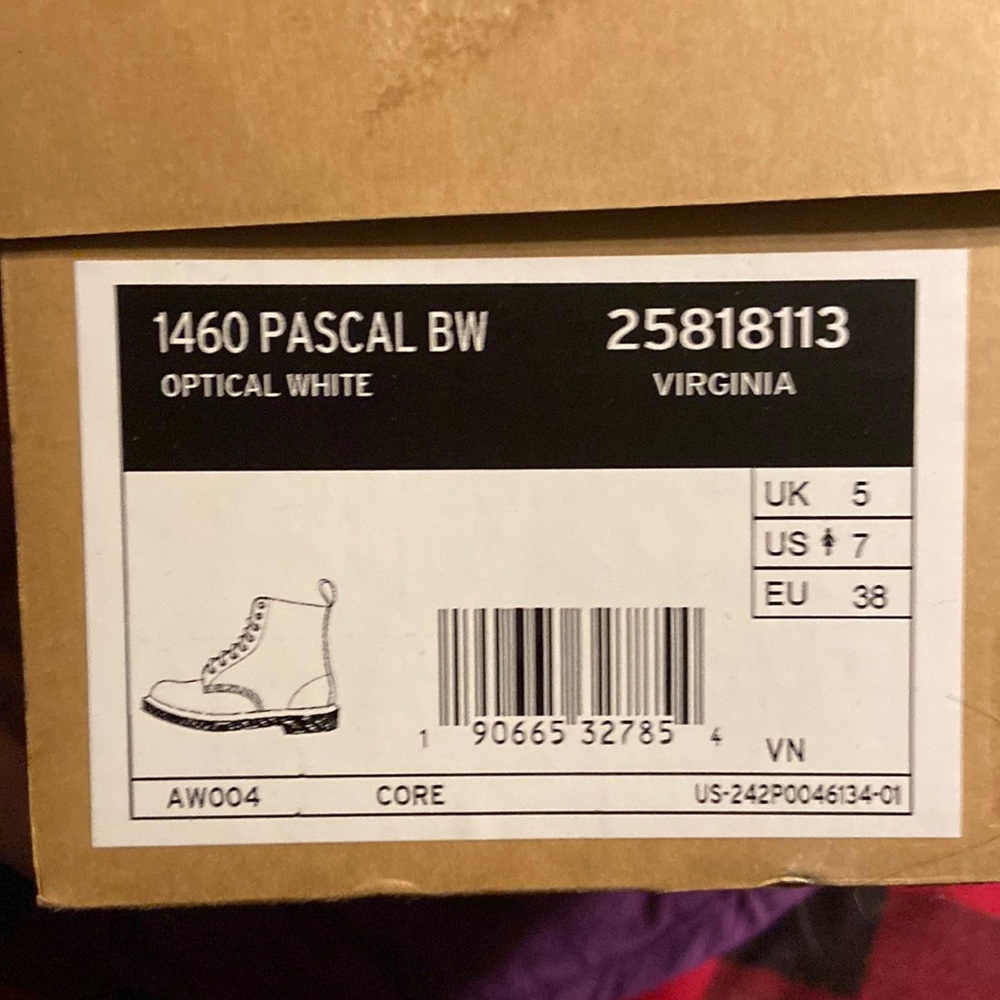 New Dr. Martens 1460 Pascal Virginia Boots Size 7 - Picture 5 of 5